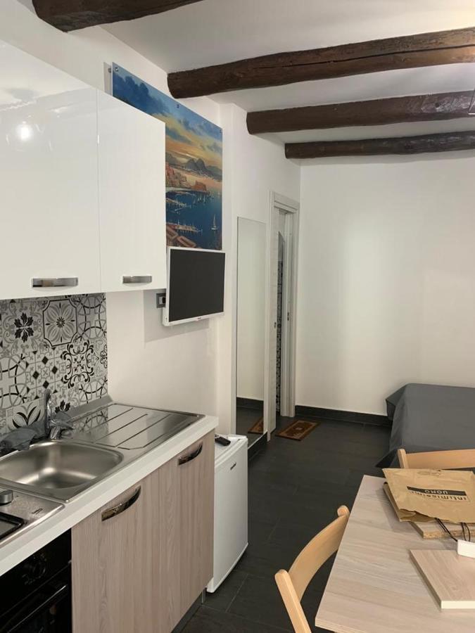 Viky House Chiaia Appartement *