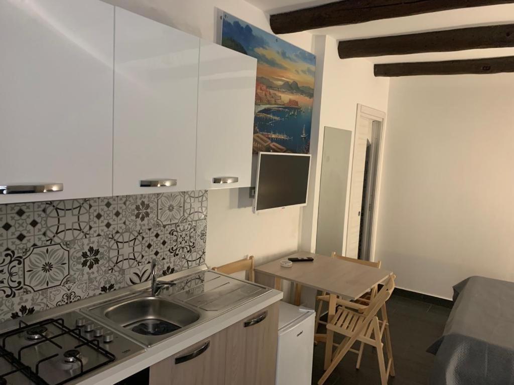 Viky House Chiaia Appartement